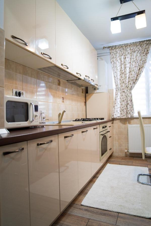 Ultracentral Golden Apartament 2 Suceava Dış mekan fotoğraf